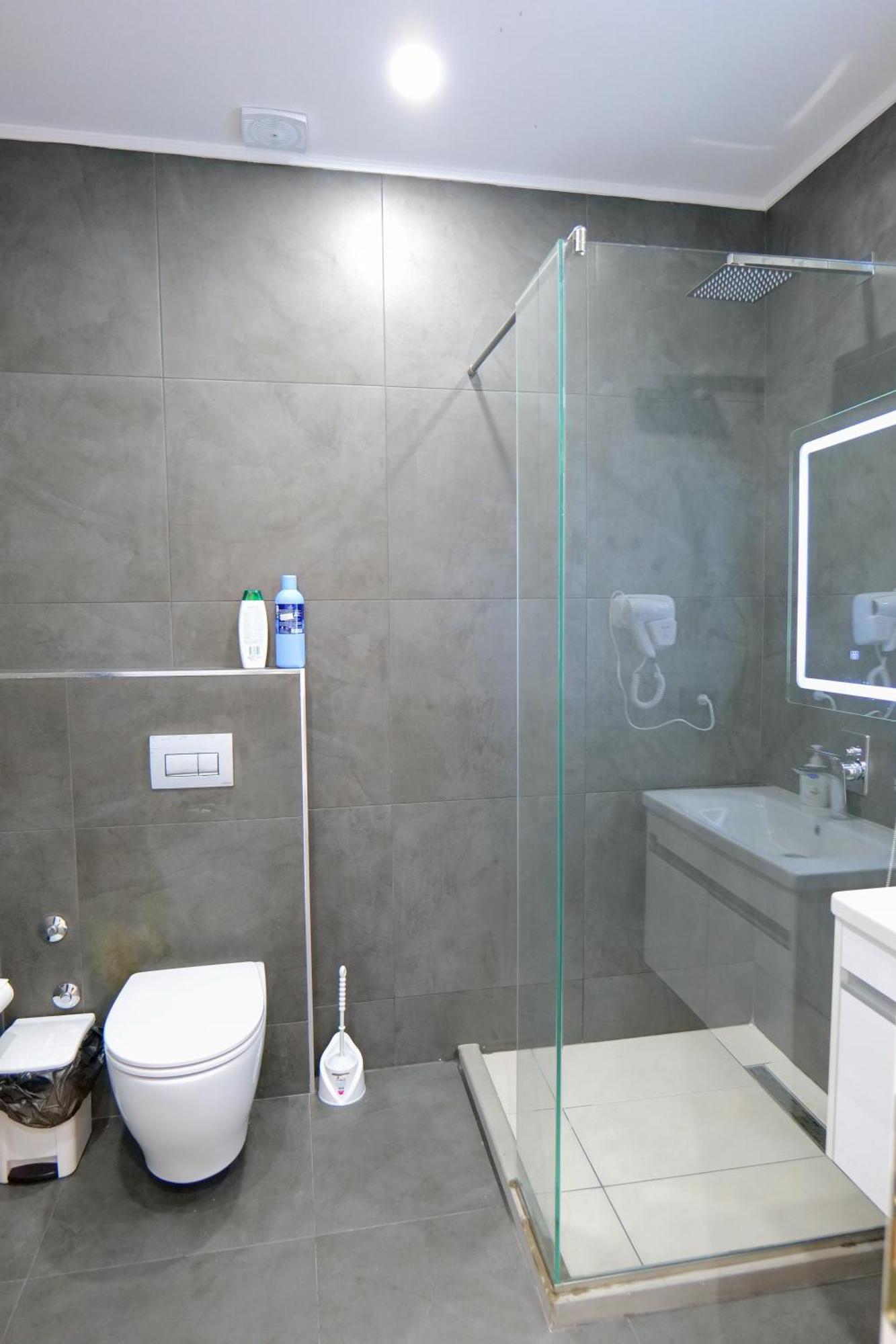 Hotel Celaj Vlore Ngoại thất bức ảnh