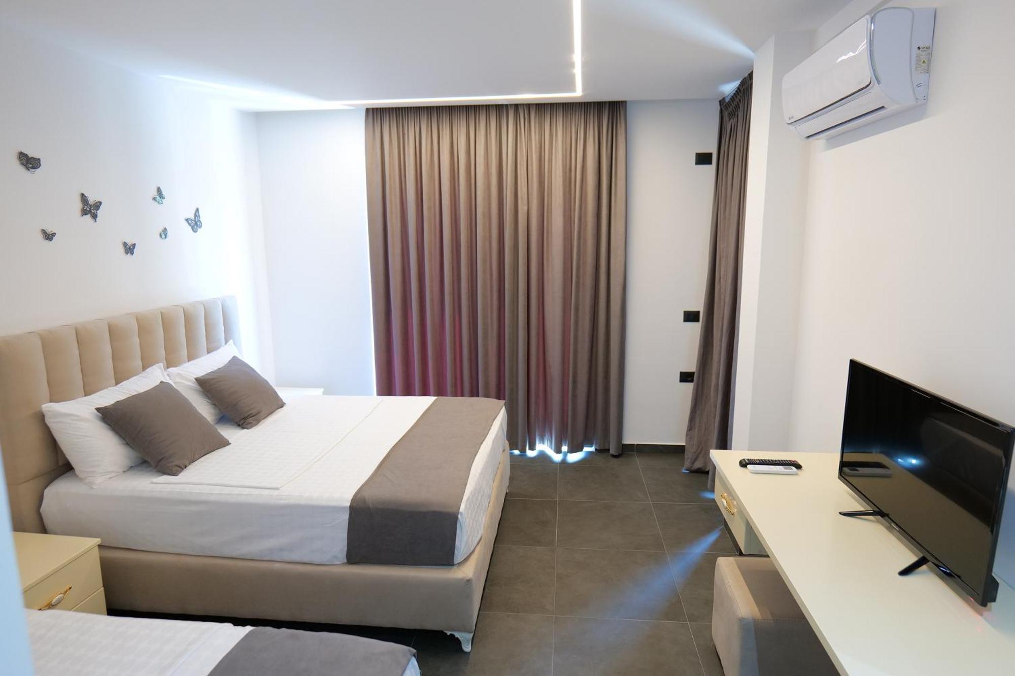 Hotel Celaj Vlore Ngoại thất bức ảnh