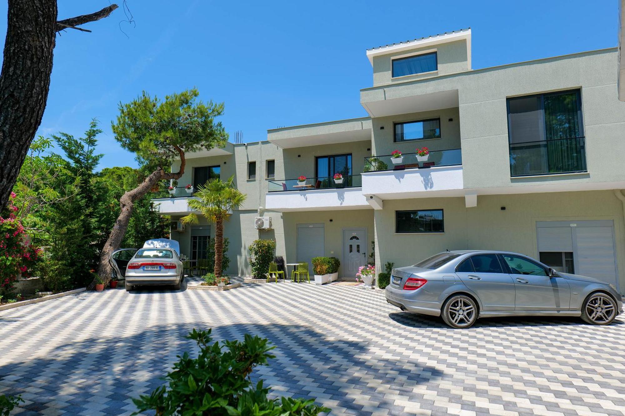 Hotel Celaj Vlore Ngoại thất bức ảnh